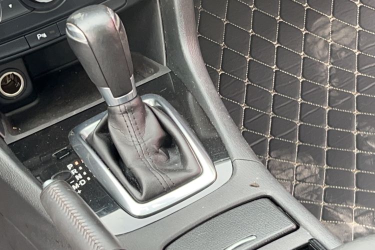 Used Mazda Atenza 2014 2.0L Blue Sky Luxury Edition Gear Lever