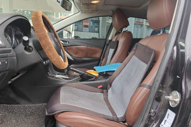 Used Mazda Atenza 2014 2.0L Blue Sky Fashion Edition Left Front Seat