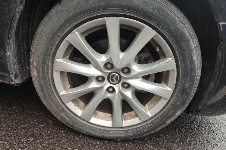 Used Mazda Atenza 2014 2.0L Blue Sky Fashion Edition Right Front Wheel Hub