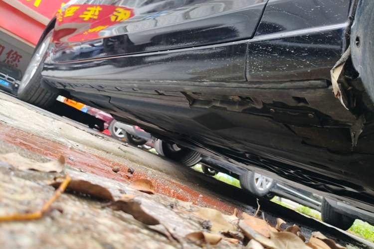 Used Mazda Atenza 2014 2.0L Blue Sky Luxury Edition Right Side Sill