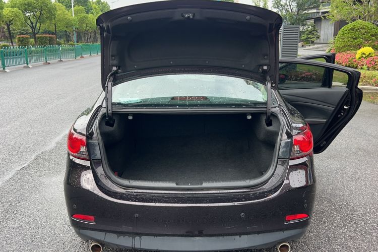 Used Mazda Atenza 2014 2.0L Blue Sky Luxury Edition Trunk