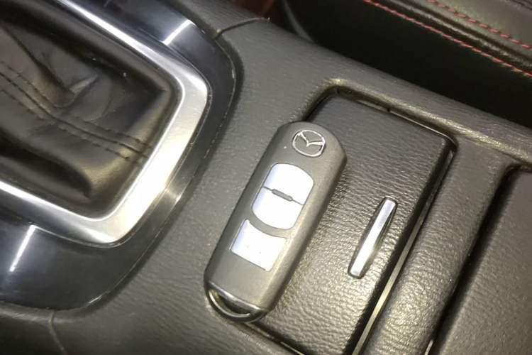 Used Mazda Atenza 2014 2.0L Blue Sky Luxury Edition Vehicle Key