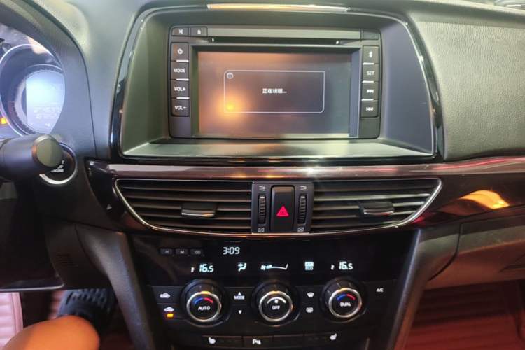Used Mazda Atenza 2014 2.5L Blue Sky Prestige Edition Audio And AC Panel