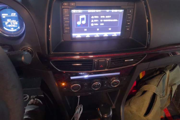 Used Mazda Atenza 2014 2.0L Blue Sky Luxury Edition Audio And AC Panel