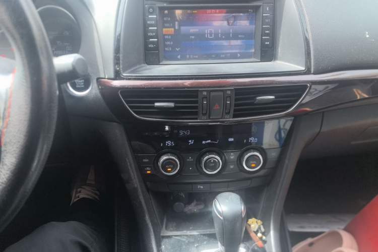 Used Mazda Atenza 2014 2.0L Blue Sky Luxury Edition Audio And AC Panel