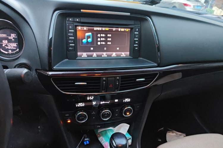Used Mazda Atenza 2014 2.0L Blue Sky Luxury Edition Audio And AC Panel