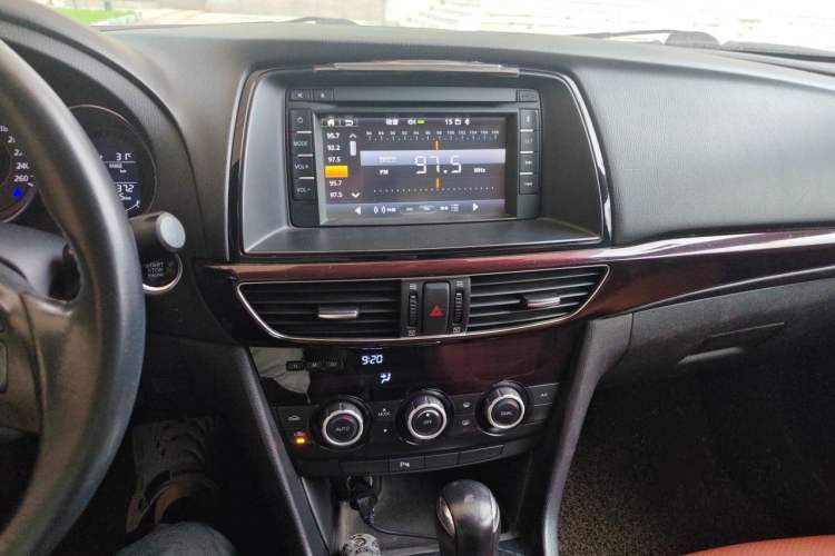 Used Mazda Atenza 2014 2.0L Blue Sky Luxury Edition Audio And AC Panel