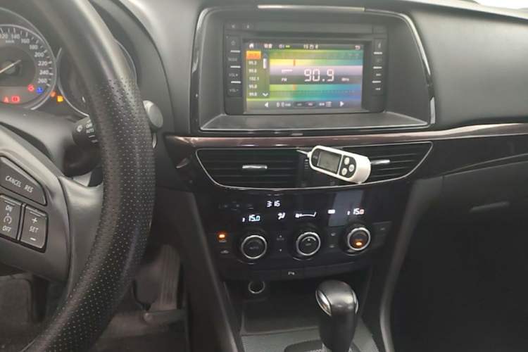 Used Mazda Atenza 2014 2.0L Blue Sky Luxury Edition Audio And AC Panel