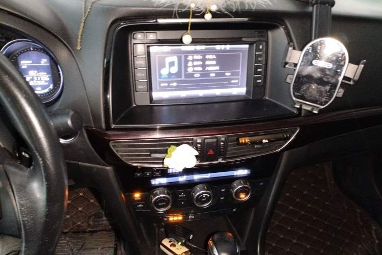 Used Mazda Atenza 2014 2.5L Blue Sky Prestige Edition Audio And AC Panel