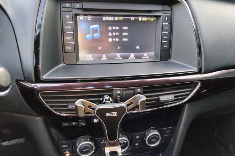 Used Mazda Atenza 2014 2.0L Blue Sky Luxury Edition Audio And AC Panel