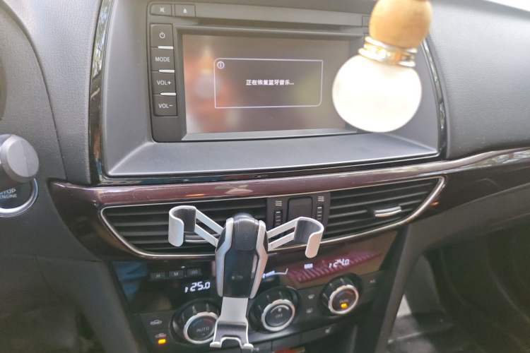 Used Mazda Atenza 2014 2.5L Blue Sky Prestige Edition Audio And AC Panel