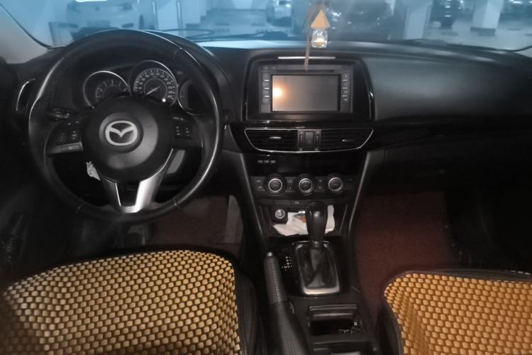 Used Mazda Atenza 2014 2.0L Blue Sky Luxury Edition Center Console