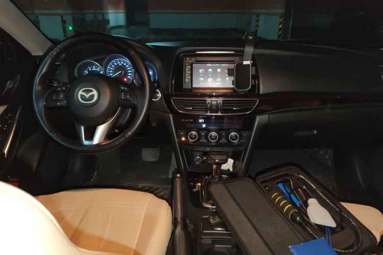 Used Mazda Atenza 2014 2.0L Blue Sky Luxury Edition Center Console
