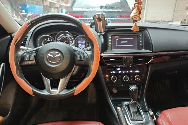 Used Mazda Atenza 2014 2.0L Blue Sky Luxury Edition Center Console