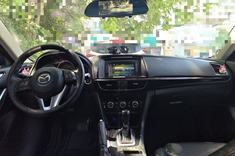 Used Mazda Atenza 2014 2.0L Blue Sky Luxury Edition Center Console