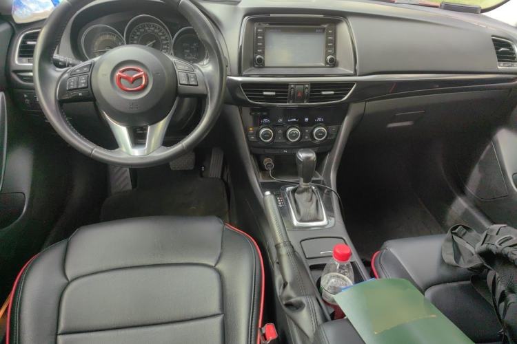 Used Mazda Atenza 2014 2.0L Blue Sky Fashion Edition Center Console