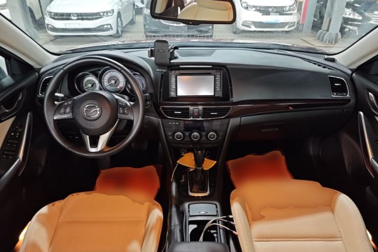 Used Mazda Atenza 2014 2.0L Blue Sky Luxury Edition Center Console