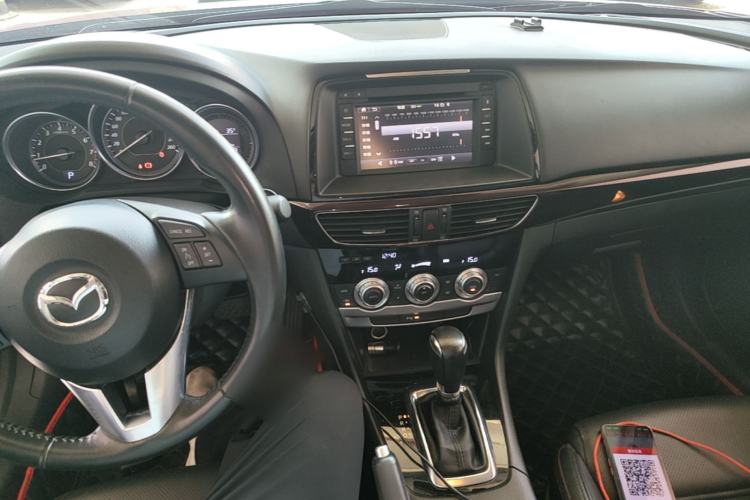 Used Mazda Atenza 2014 2.0L Blue Sky Luxury Edition Center Console