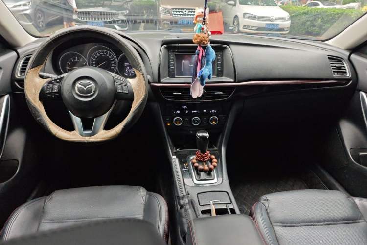 Used Mazda Atenza 2014 2.0L Blue Sky Luxury Edition Center Console