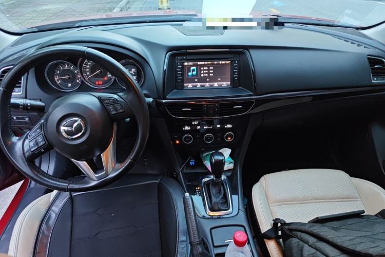 Used Mazda Atenza 2014 2.0L Blue Sky Luxury Edition Center Console