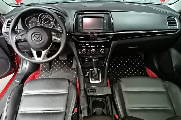 Used Mazda Atenza 2014 2.0L Blue Sky Luxury Edition Center Console