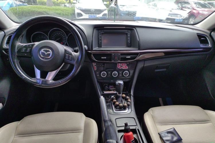 Used Mazda Atenza 2014 2.0L Blue Sky Luxury Edition Center Console