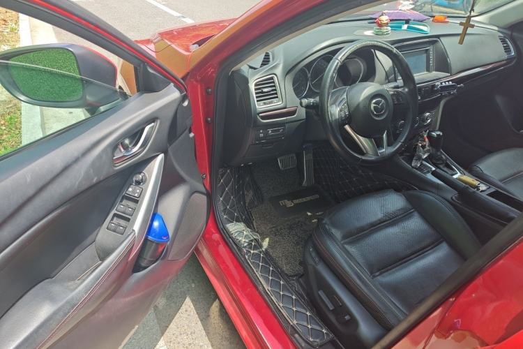 Used Mazda Atenza 2014 2.0L Blue Sky Luxury Edition Driver Seat