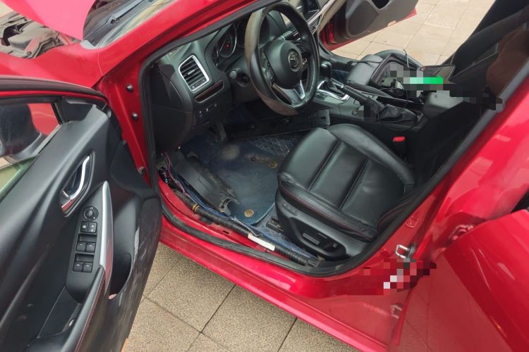 Used Mazda Atenza 2014 2.0L Blue Sky Luxury Edition Driver Seat