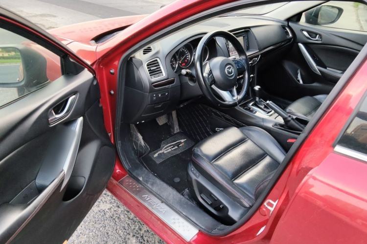 Used Mazda Atenza 2014 2.0L Blue Sky Luxury Edition Driver Seat