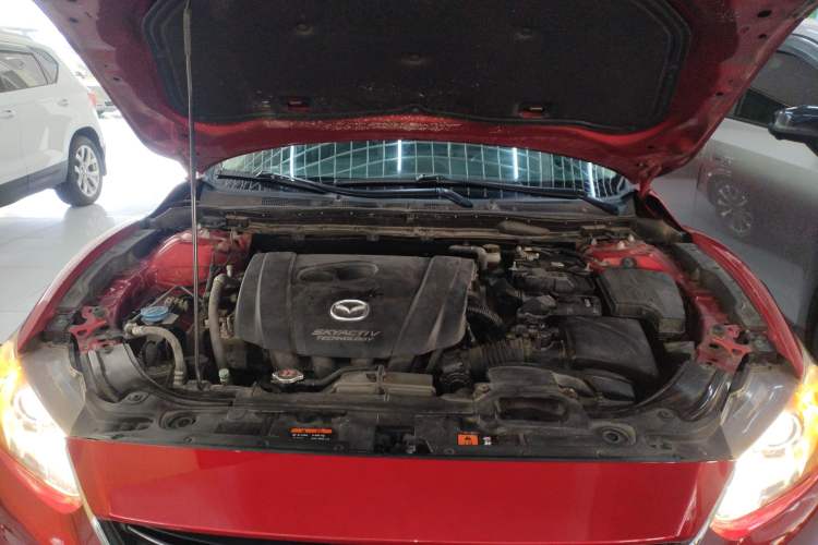Used Mazda Atenza 2014 2.0L Blue Sky Luxury Edition Engine Bay