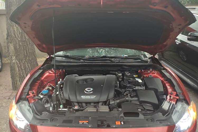 Used Mazda Atenza 2014 2.0L Blue Sky Luxury Edition Engine Bay