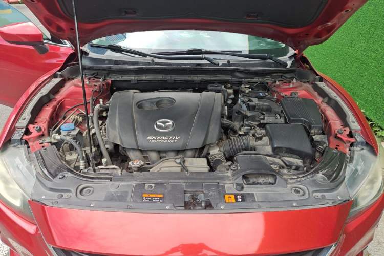 Used Mazda Atenza 2014 2.0L Blue Sky Luxury Edition Engine Bay