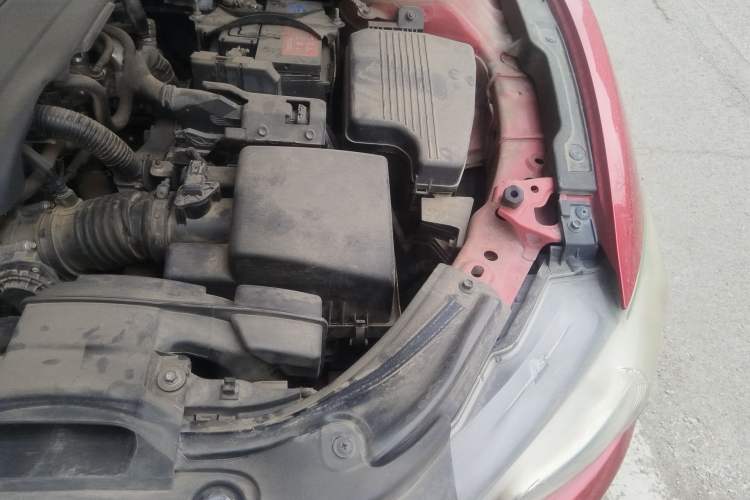 Used Mazda Atenza 2014 2.0L Blue Sky Luxury Edition Engine Bay Left