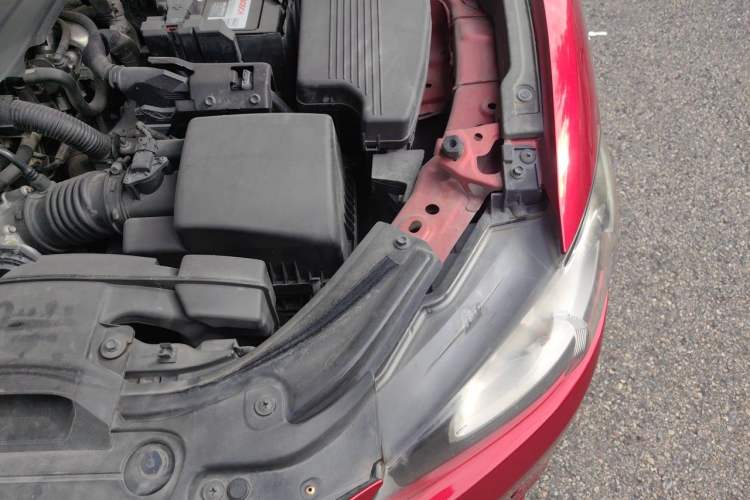 Used Mazda Atenza 2014 2.0L Blue Sky Fashion Edition Engine Bay Left