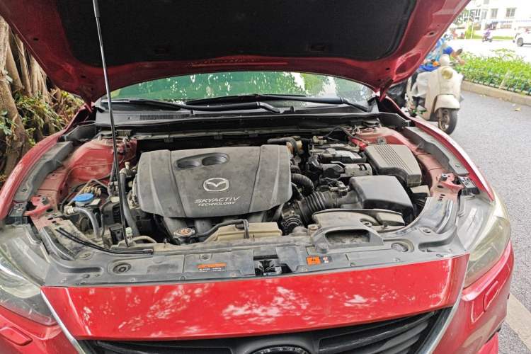 Used Mazda Atenza 2014 2.5L Blue Sky Prestige Edition Engine Bay Left