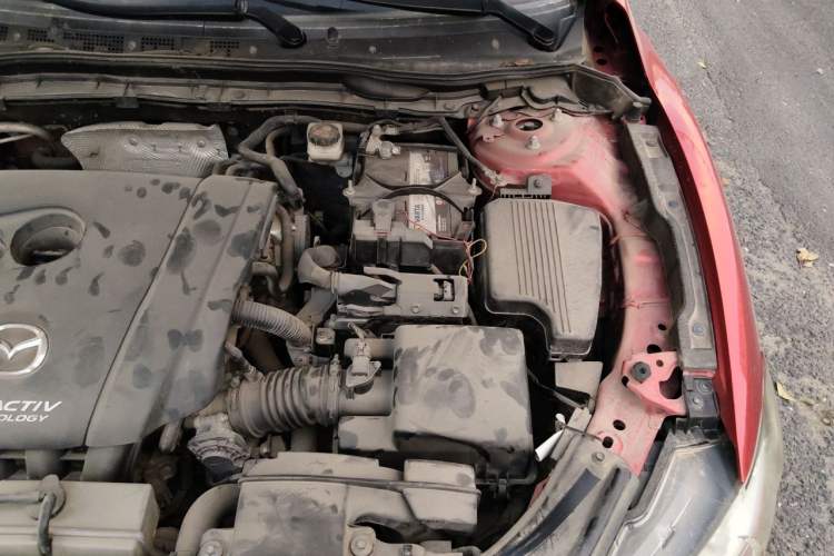Used Mazda Atenza 2014 2.0L Blue Sky Luxury Edition Engine Bay Left