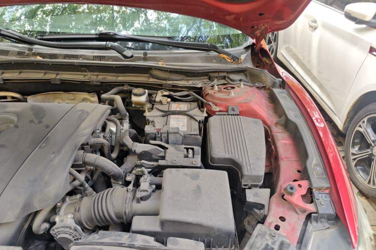 Used Mazda Atenza 2014 2.5L Blue Sky Prestige Edition Engine Bay Left
