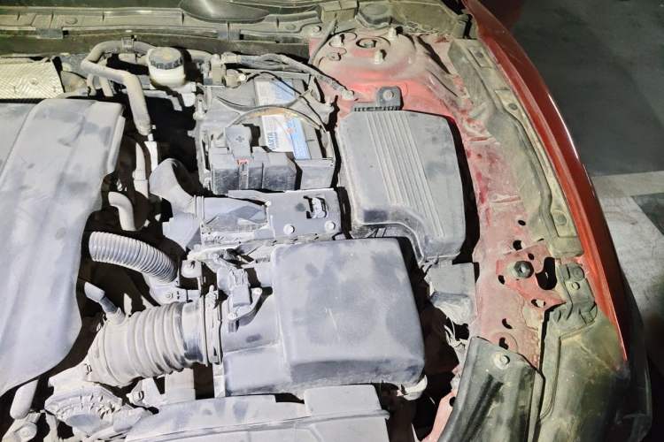 Used Mazda Atenza 2014 2.0L Blue Sky Fashion Edition Engine Bay Left