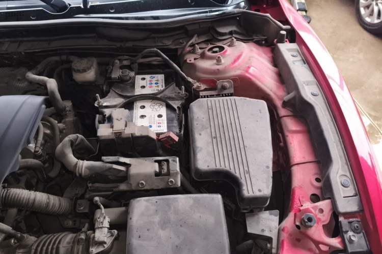 Used Mazda Atenza 2014 2.0L Blue Sky Luxury Edition Engine Bay Left