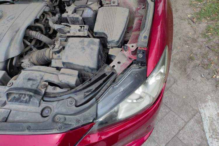 Used Mazda Atenza 2014 2.0L Blue Sky Luxury Edition Engine Bay Left