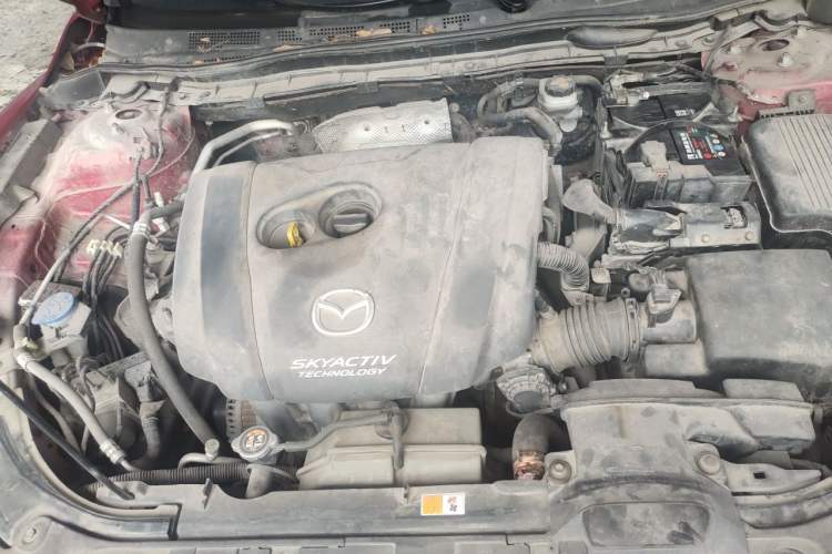 Used Mazda Atenza 2014 2.0L Blue Sky Luxury Edition Engine Bay