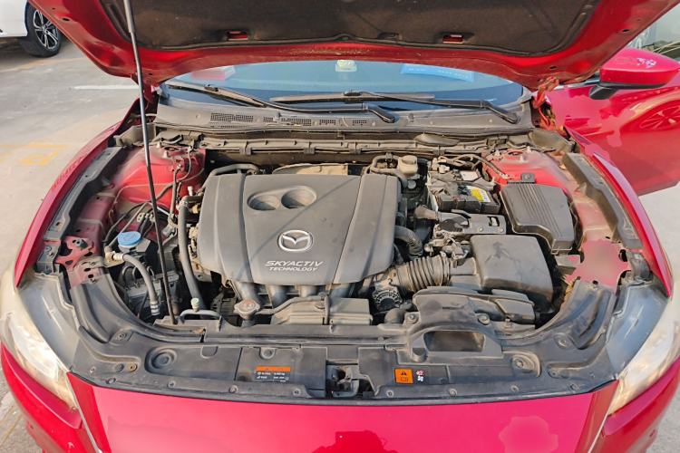 Used Mazda Atenza 2014 2.0L Blue Sky Luxury Edition Engine Bay