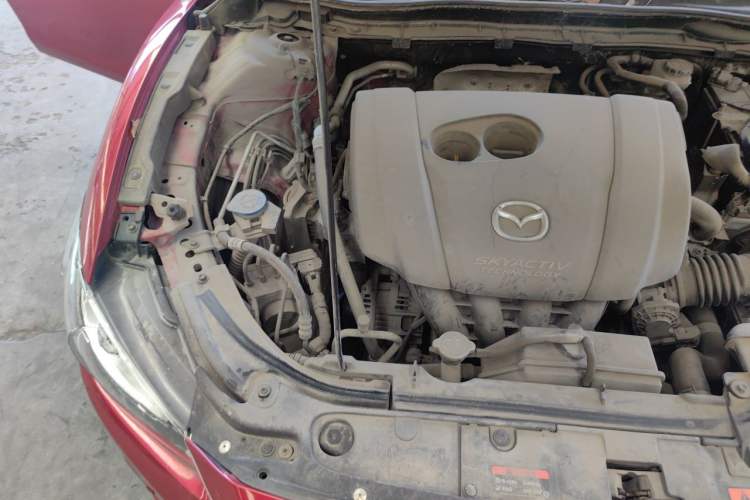 Used Mazda Atenza 2014 2.0L Blue Sky Luxury Edition Engine Bay Right