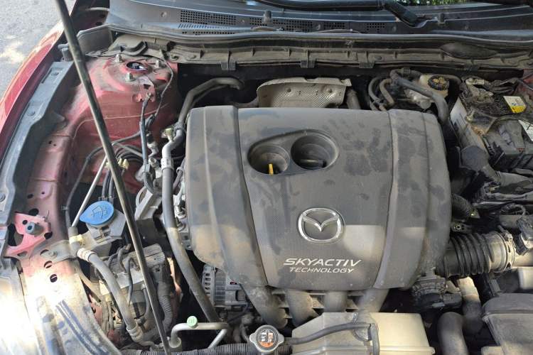 Used Mazda Atenza 2014 2.0L Blue Sky Luxury Edition Engine Bay Right
