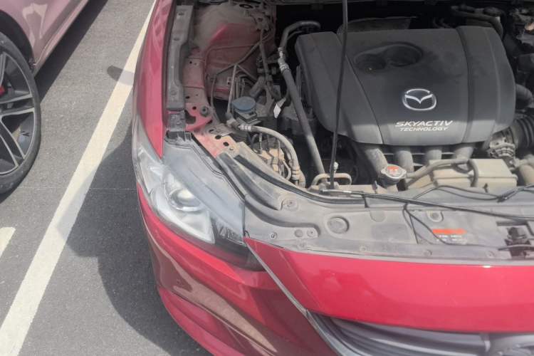 Used Mazda Atenza 2014 2.0L Blue Sky Luxury Edition Engine Bay Right