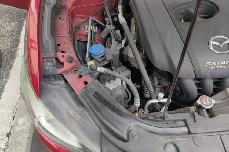 Used Mazda Atenza 2014 2.0L Blue Sky Fashion Edition Engine Bay Right