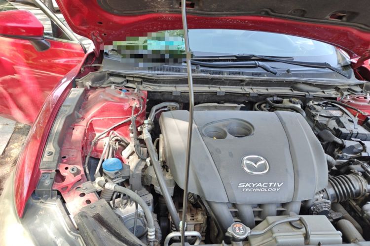Used Mazda Atenza 2014 2.0L Blue Sky Luxury Edition Engine Bay Right