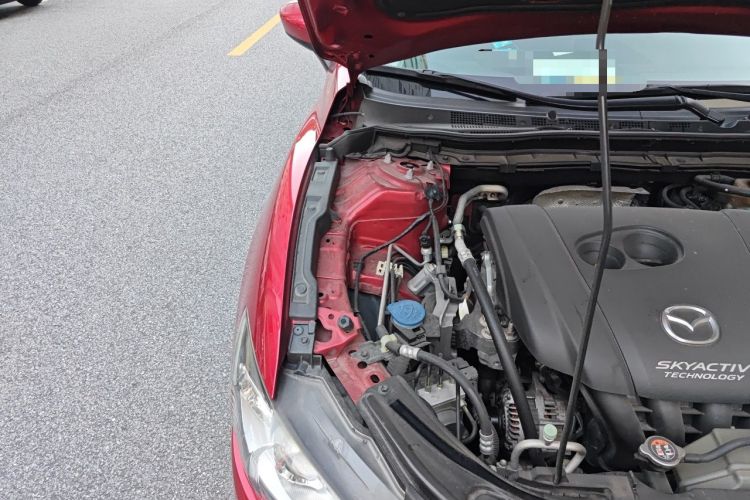 Used Mazda Atenza 2014 2.0L Blue Sky Luxury Edition Engine Bay Right