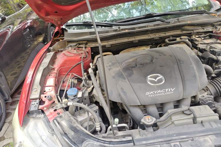Used Mazda Atenza 2014 2.5L Blue Sky Prestige Edition Engine Bay Right