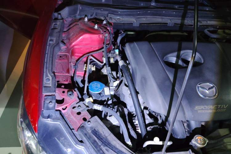 Used Mazda Atenza 2014 2.5L Blue Sky Prestige Edition Engine Bay Right